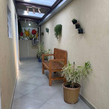 Hostel Quartos Com Banheiro Individual Perto Do Aeroporto Гуарульюс Екстер'єр фото