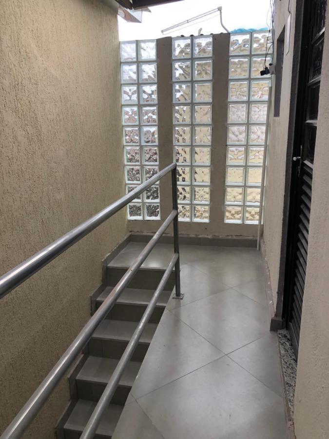 Hostel Quartos Com Banheiro Individual Perto Do Aeroporto Гуарульюс Екстер'єр фото