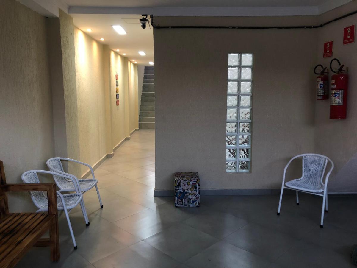 Hostel Quartos Com Banheiro Individual Perto Do Aeroporto Гуарульюс Екстер'єр фото