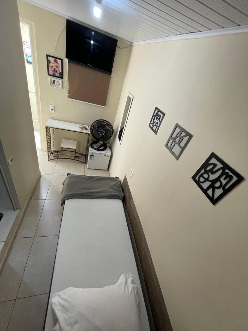 Hostel Quartos Com Banheiro Individual Perto Do Aeroporto Гуарульюс Екстер'єр фото