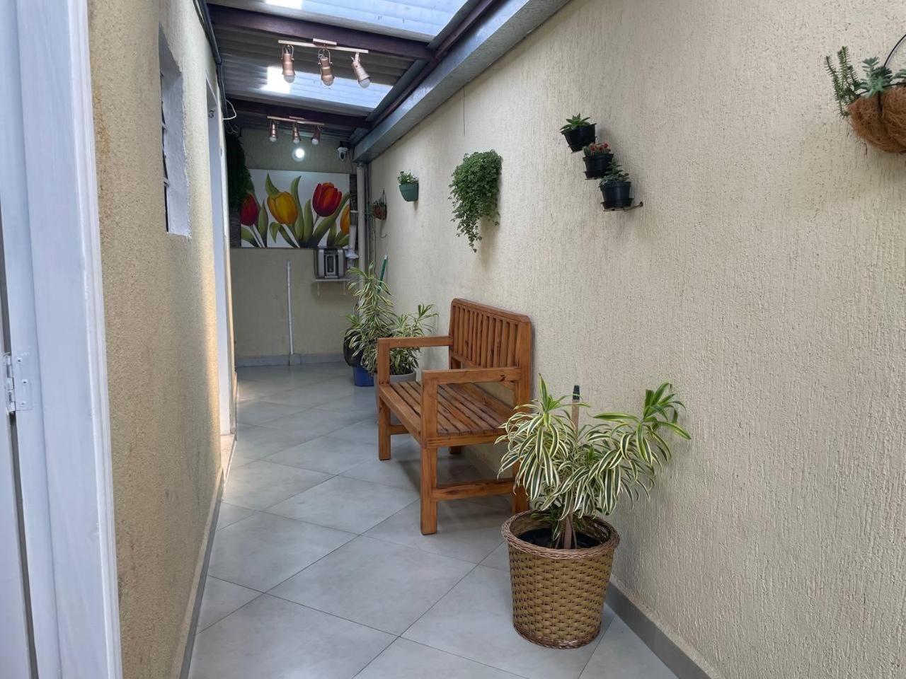 Hostel Quartos Com Banheiro Individual Perto Do Aeroporto Гуарульюс Екстер'єр фото