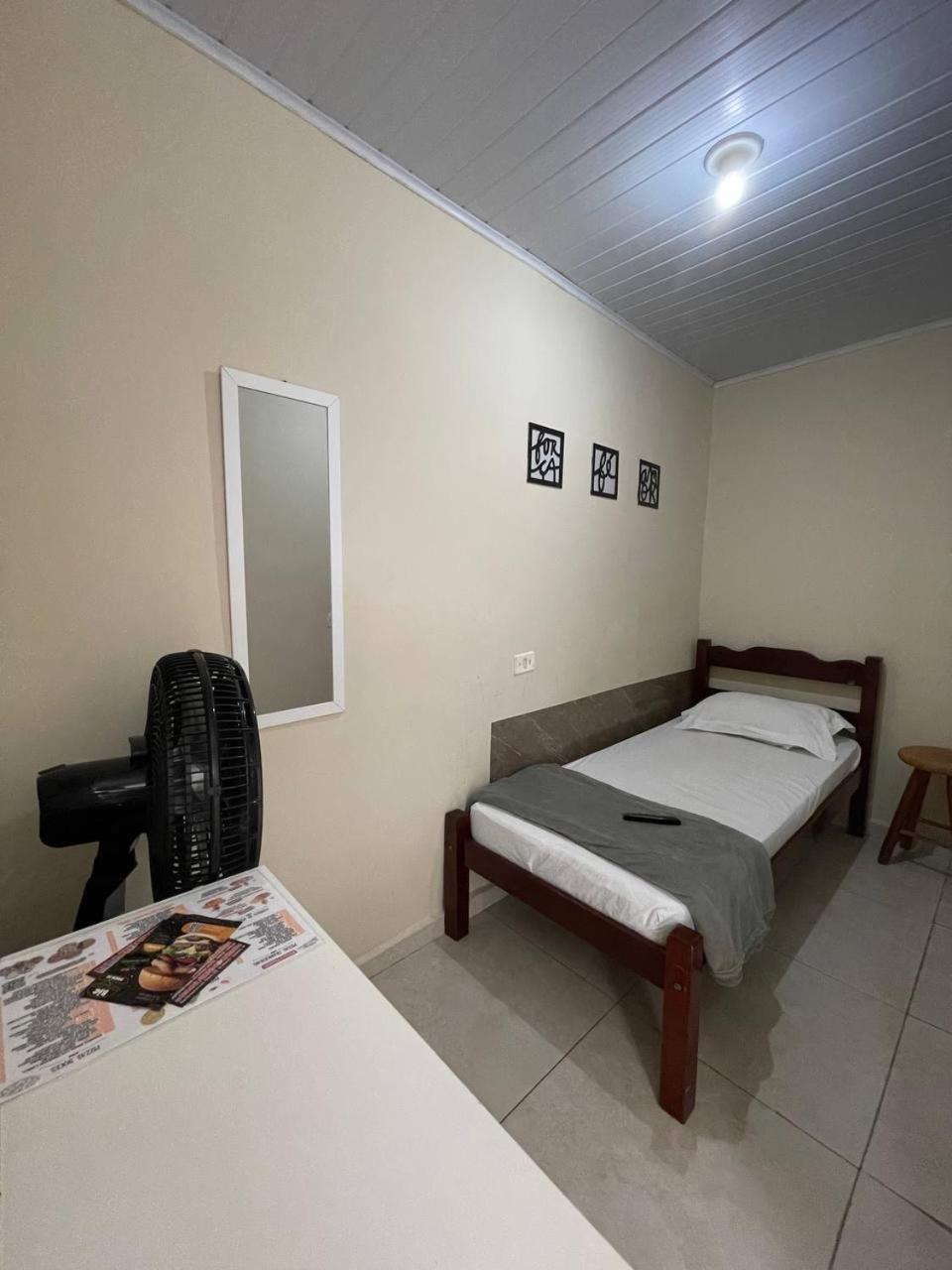 Hostel Quartos Com Banheiro Individual Perto Do Aeroporto Гуарульюс Екстер'єр фото